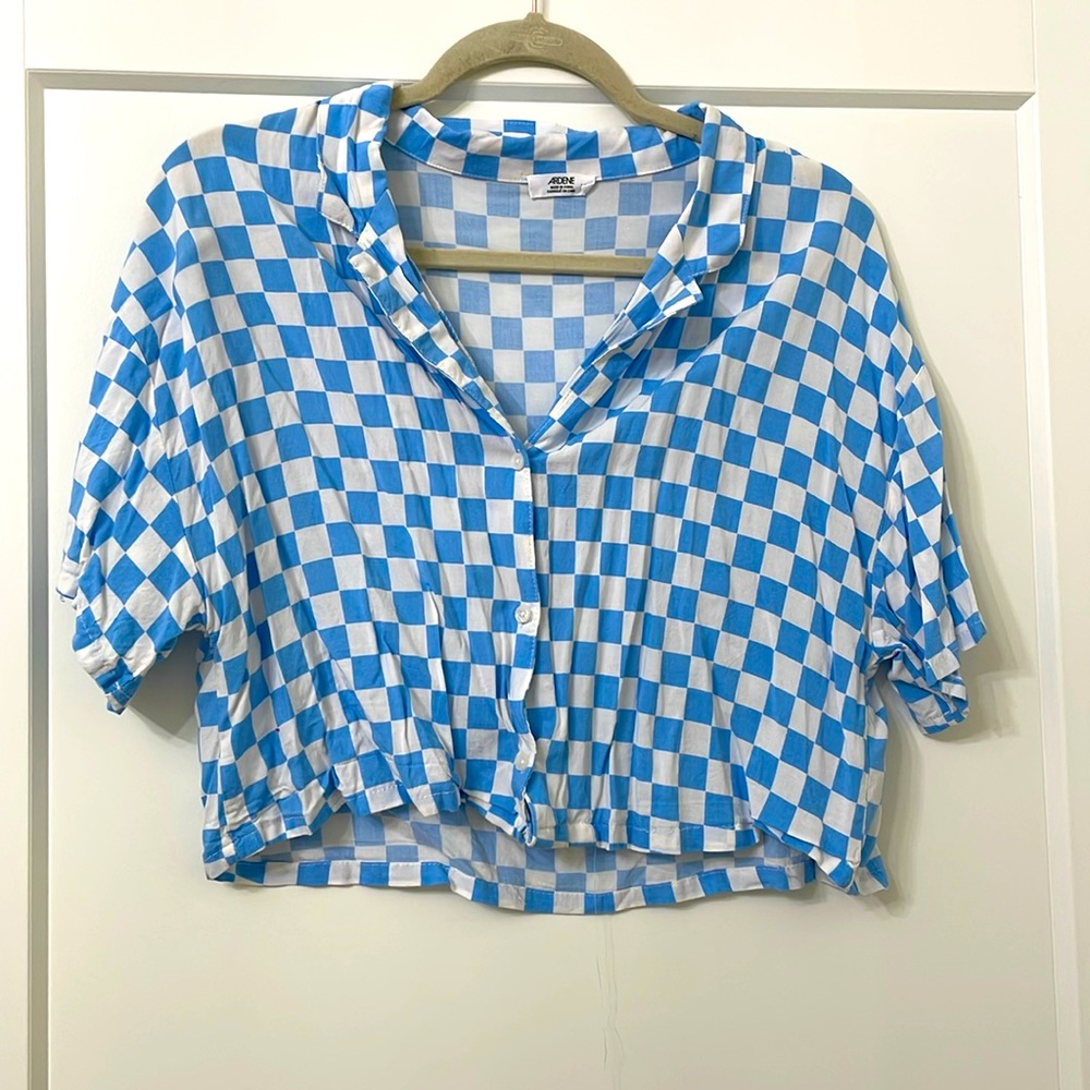 Light blue checkered checkerboard crop button up